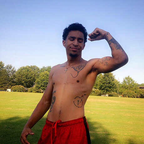 Foto desnuda filtrada de OnlyFans de Alec