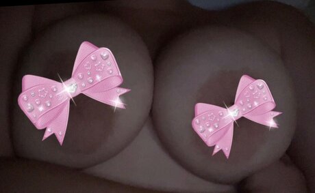 Foto desnuda filtrada de OnlyFans de Layla Aaliyah