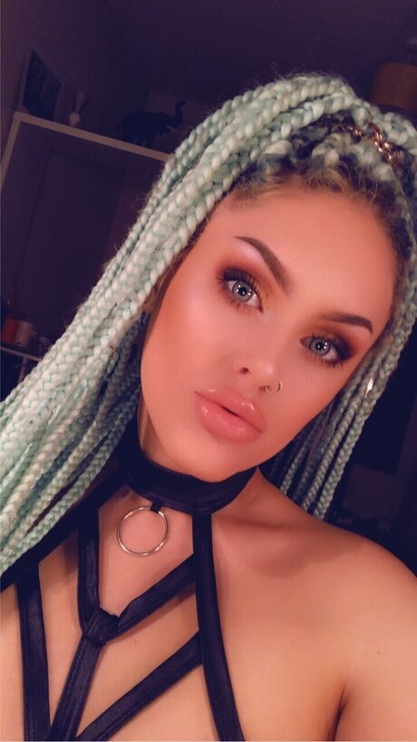 Foto desnuda filtrada de OnlyFans de Zariah