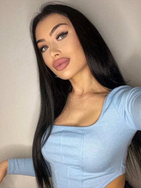 Leea Rosas