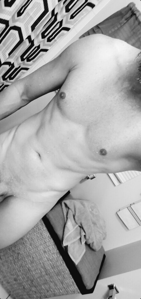 Foto desnuda filtrada de OnlyFans de Joseph