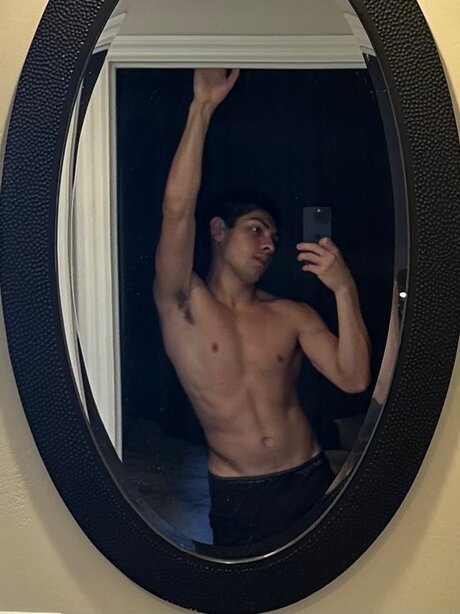Foto desnuda filtrada de OnlyFans de Sebastian