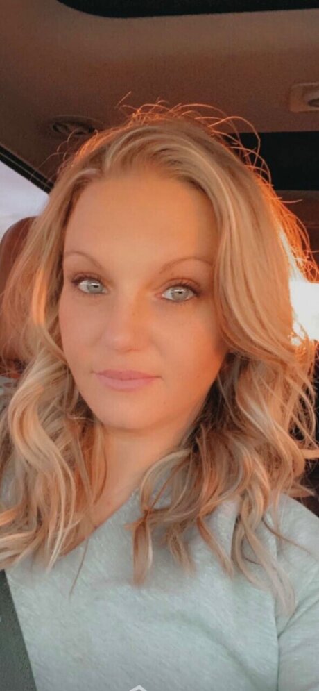 Foto desnuda filtrada de OnlyFans de Lindsey