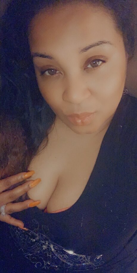 Foto desnuda filtrada de OnlyFans de Carameldelight85