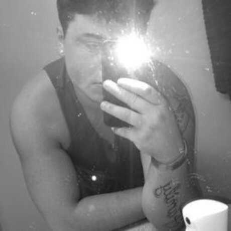 Foto desnuda filtrada de OnlyFans de Kolten Levi