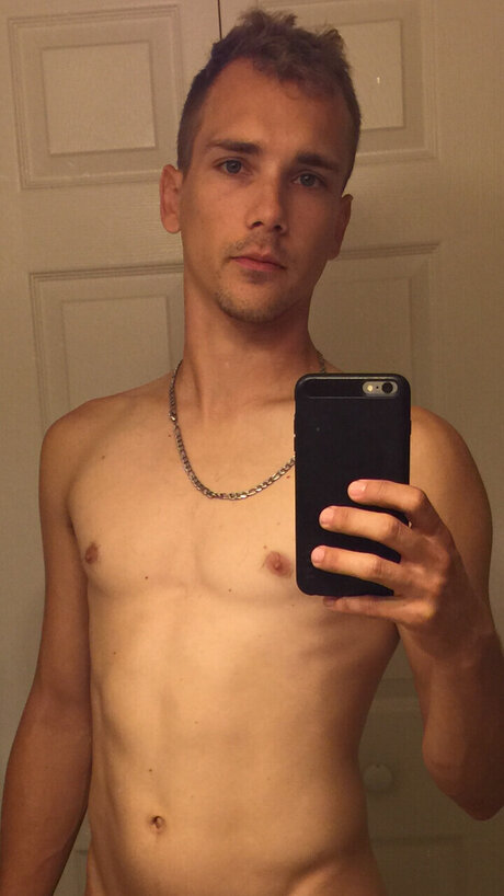 Foto desnuda filtrada de OnlyFans de Roman Christiansen