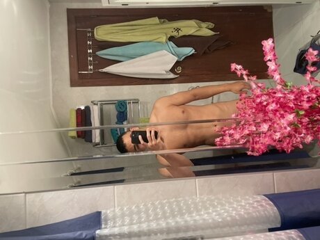 Foto desnuda filtrada de OnlyFans de Lenis