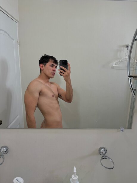 Foto desnuda filtrada de OnlyFans de Rafael Garcia