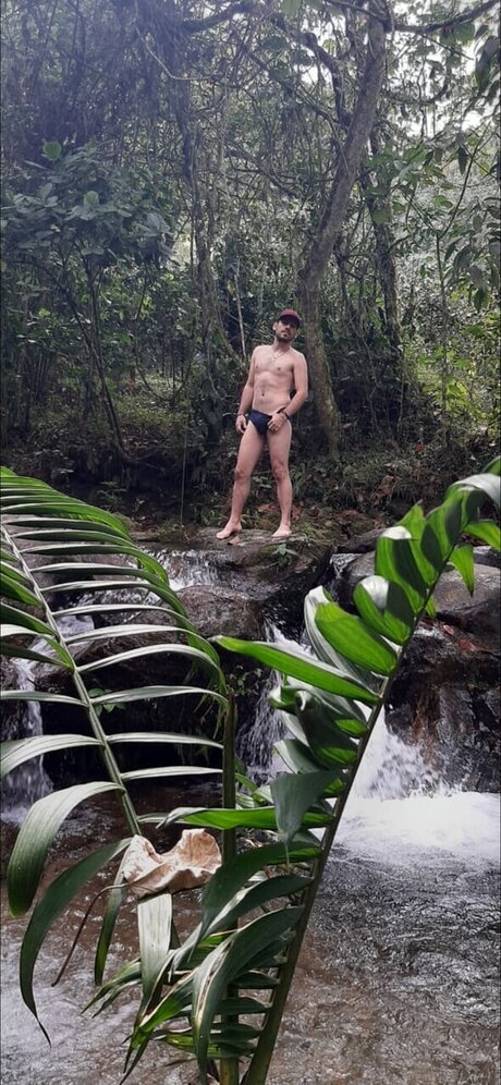 Foto desnuda filtrada de OnlyFans de Alex