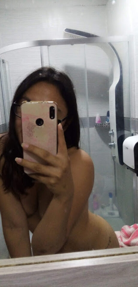 Foto desnuda filtrada de OnlyFans de Gnesis