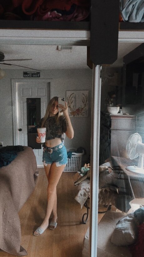 Foto desnuda filtrada de OnlyFans de Hails