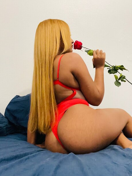 Foto desnuda filtrada de OnlyFans de Privona