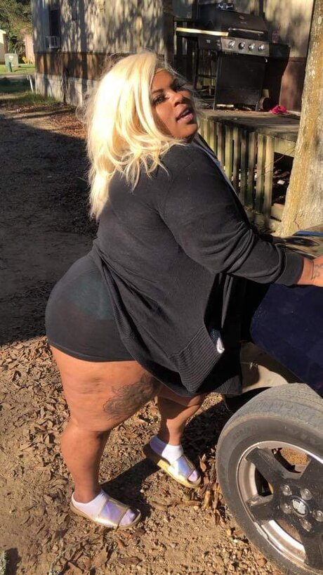 Foto desnuda filtrada de OnlyFans de Ariane Encalade