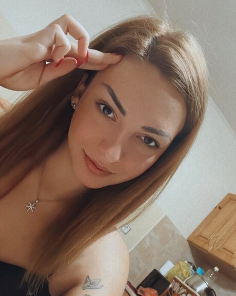 Foto desnuda filtrada de OnlyFans de Hristiana Boneva