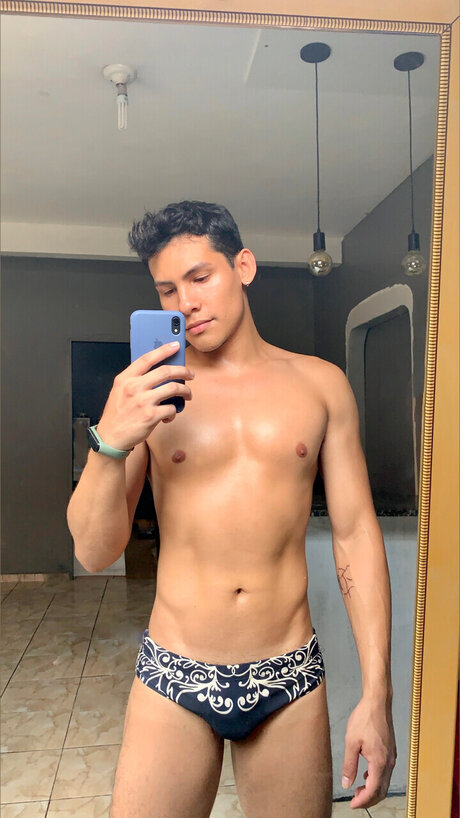 Foto desnuda filtrada de OnlyFans de Gabriel Padilha