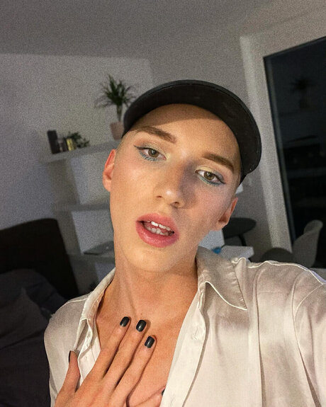 Foto desnuda filtrada de OnlyFans de Justimo