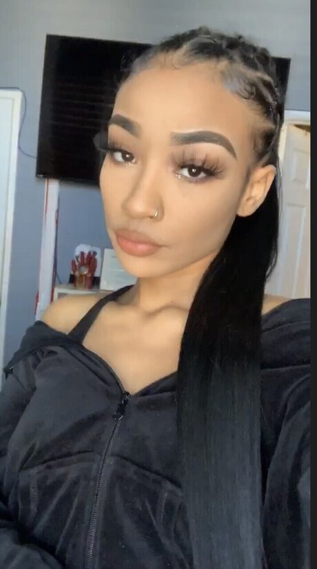 Foto desnuda filtrada de OnlyFans de Stacybabyy