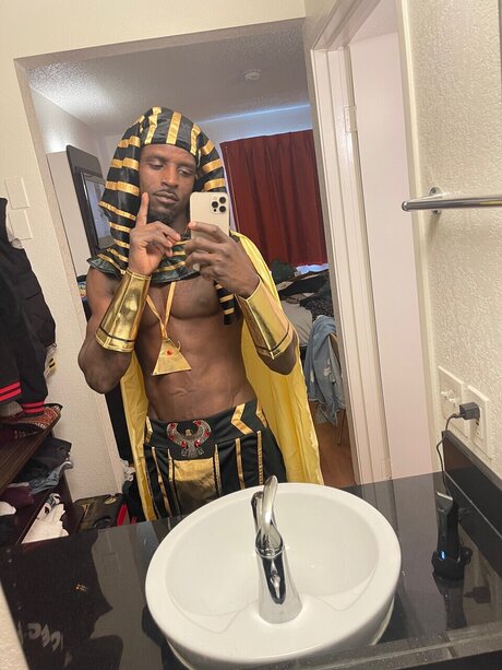 Foto desnuda filtrada de OnlyFans de Dheavy