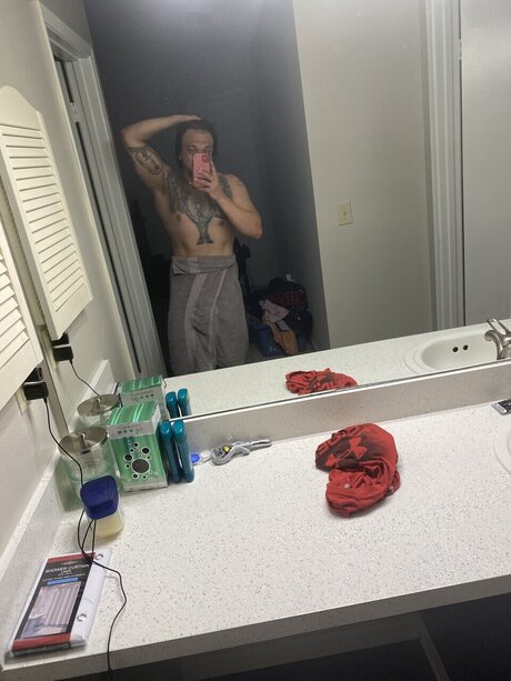 Foto desnuda filtrada de OnlyFans de Chris