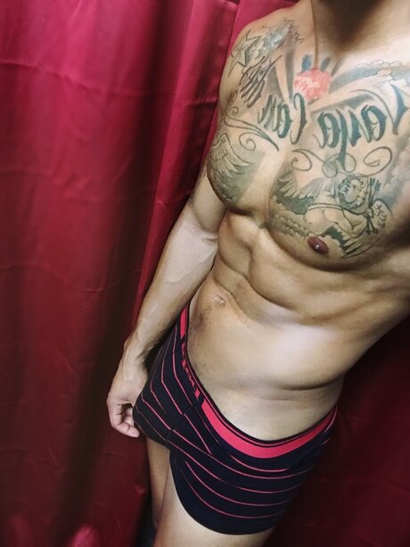 Foto desnuda filtrada de OnlyFans de Cristian Reinaldo