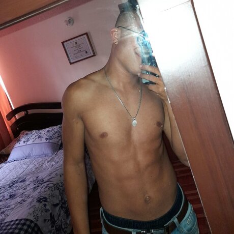 Foto desnuda filtrada de OnlyFans de Rodrigo Lopez
