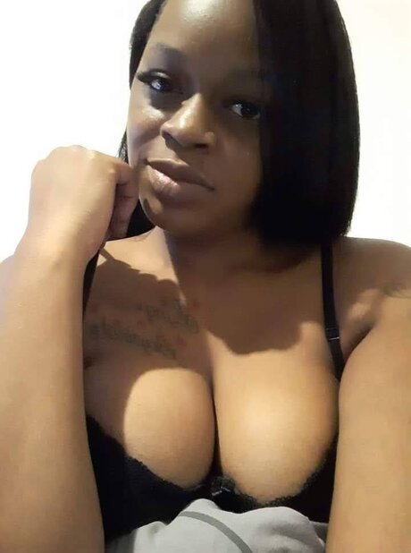 Foto desnuda filtrada de OnlyFans de Unwrittennita