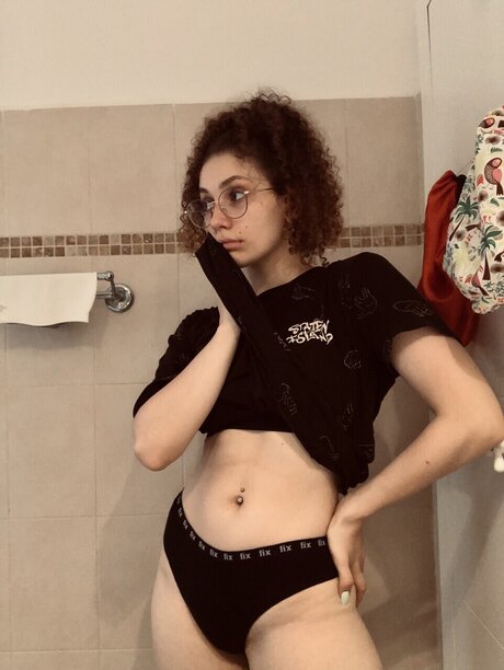 Foto desnuda filtrada de OnlyFans de J3ssi