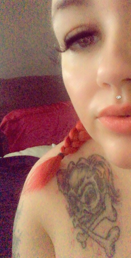 Foto desnuda filtrada de OnlyFans de Persona
