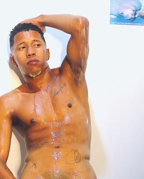 Foto desnuda filtrada de OnlyFans de Elyelsonnofc