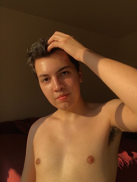 Foto desnuda filtrada de OnlyFans de Eduardo