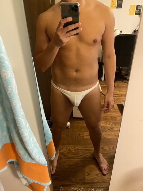 Foto desnuda filtrada de OnlyFans de Hjleno