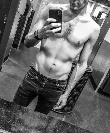 Foto desnuda filtrada de OnlyFans de Gemini