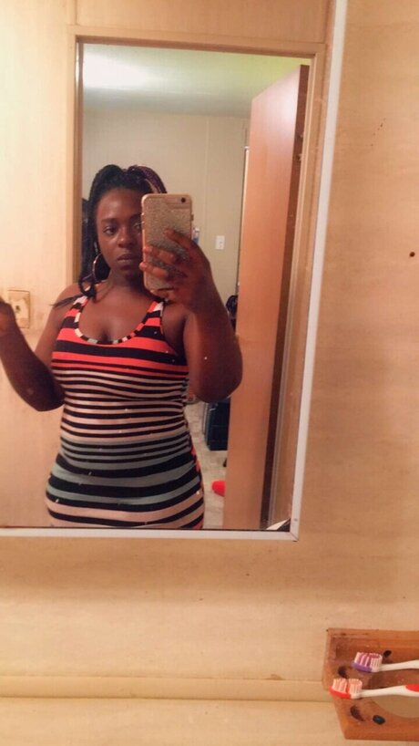 Foto desnuda filtrada de OnlyFans de Candylady