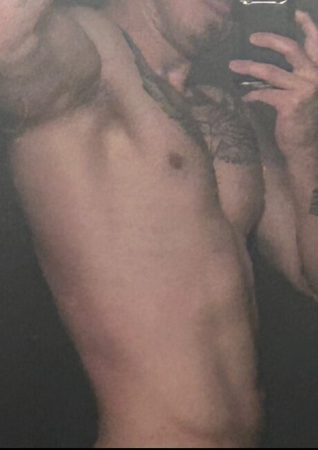 Foto desnuda filtrada de OnlyFans de Hoeperator1