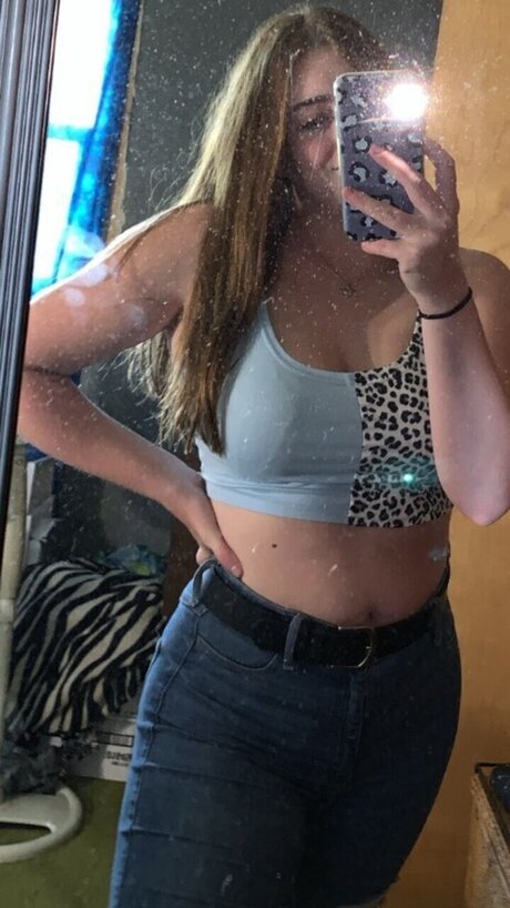 Foto desnuda filtrada de OnlyFans de Hope Garling