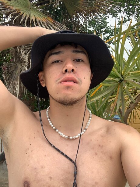 Foto desnuda filtrada de OnlyFans de Bastin