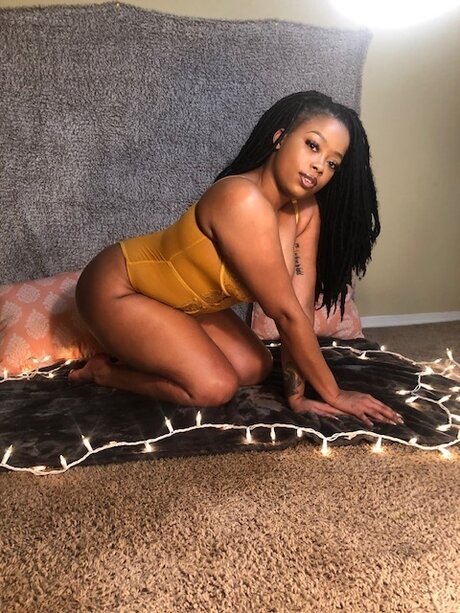 Foto desnuda filtrada de OnlyFans de Monique