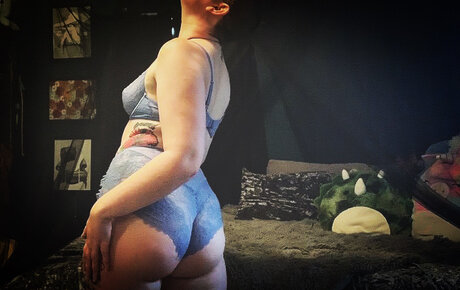Foto desnuda filtrada de OnlyFans de Elizabeth