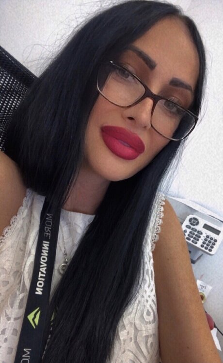 Foto desnuda filtrada de OnlyFans de Mihaelaaa15