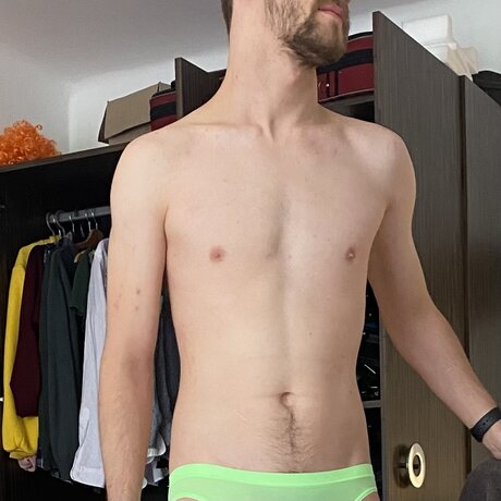 Foto desnuda filtrada de OnlyFans de Steve