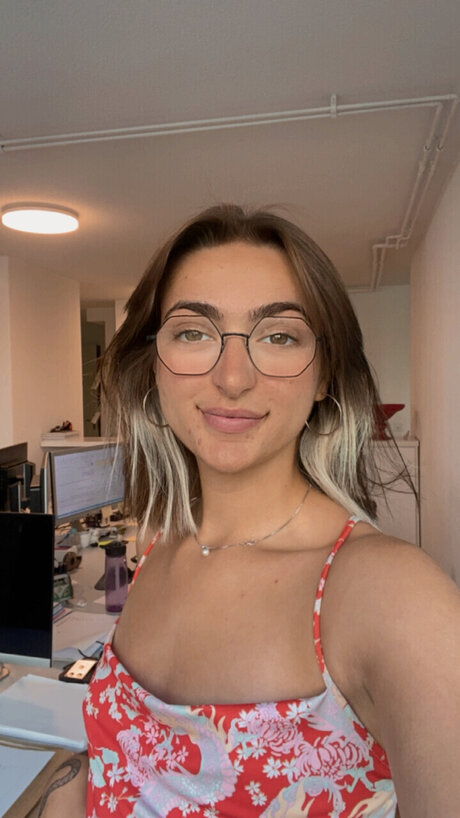 Foto desnuda filtrada de OnlyFans de Ella