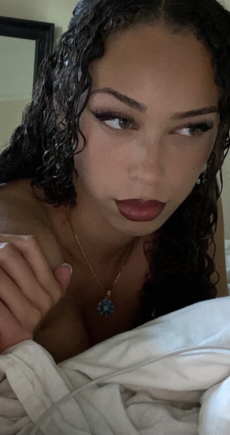 Foto desnuda filtrada de OnlyFans de Nova