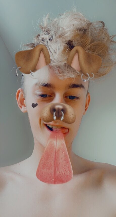 Foto desnuda filtrada de OnlyFans de Adam