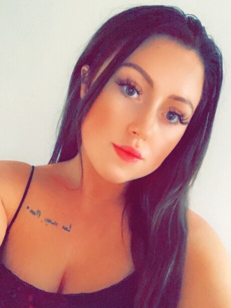 Foto desnuda filtrada de OnlyFans de Charl
