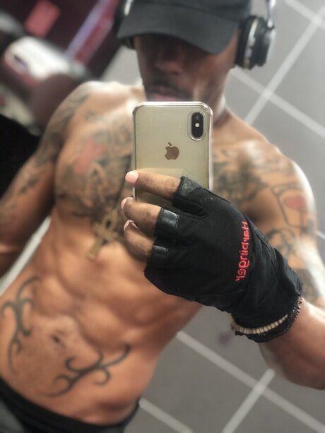 Foto desnuda filtrada de OnlyFans de Trboogie