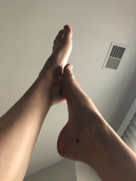 Foto desnuda filtrada de OnlyFans de Pedicured Princess