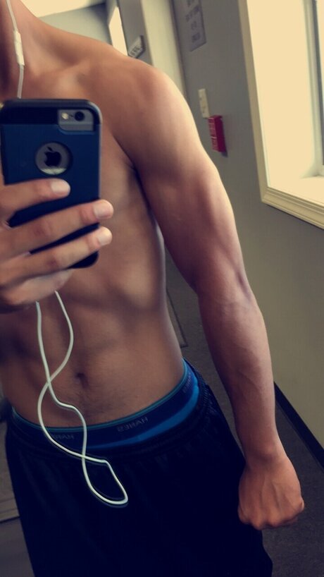 Foto desnuda filtrada de OnlyFans de Manny