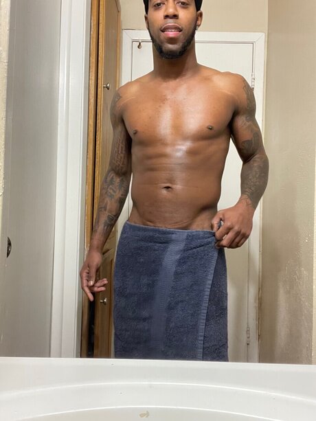 Foto desnuda filtrada de OnlyFans de Deedeliciouss