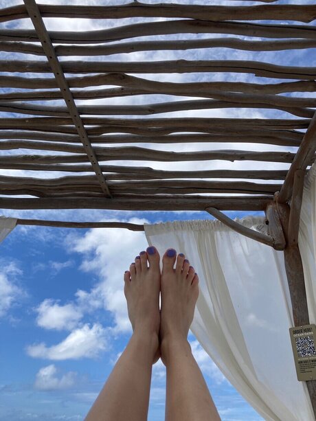 Feet