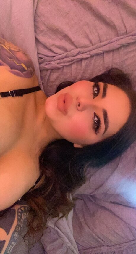 Foto desnuda filtrada de OnlyFans de Hazel Mami